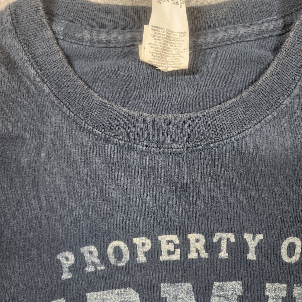 Gildan Bermuda Graphic Tee Kids Medium Navy Blue Good Distressed Souvenir Shirt - Picture 4 of 12